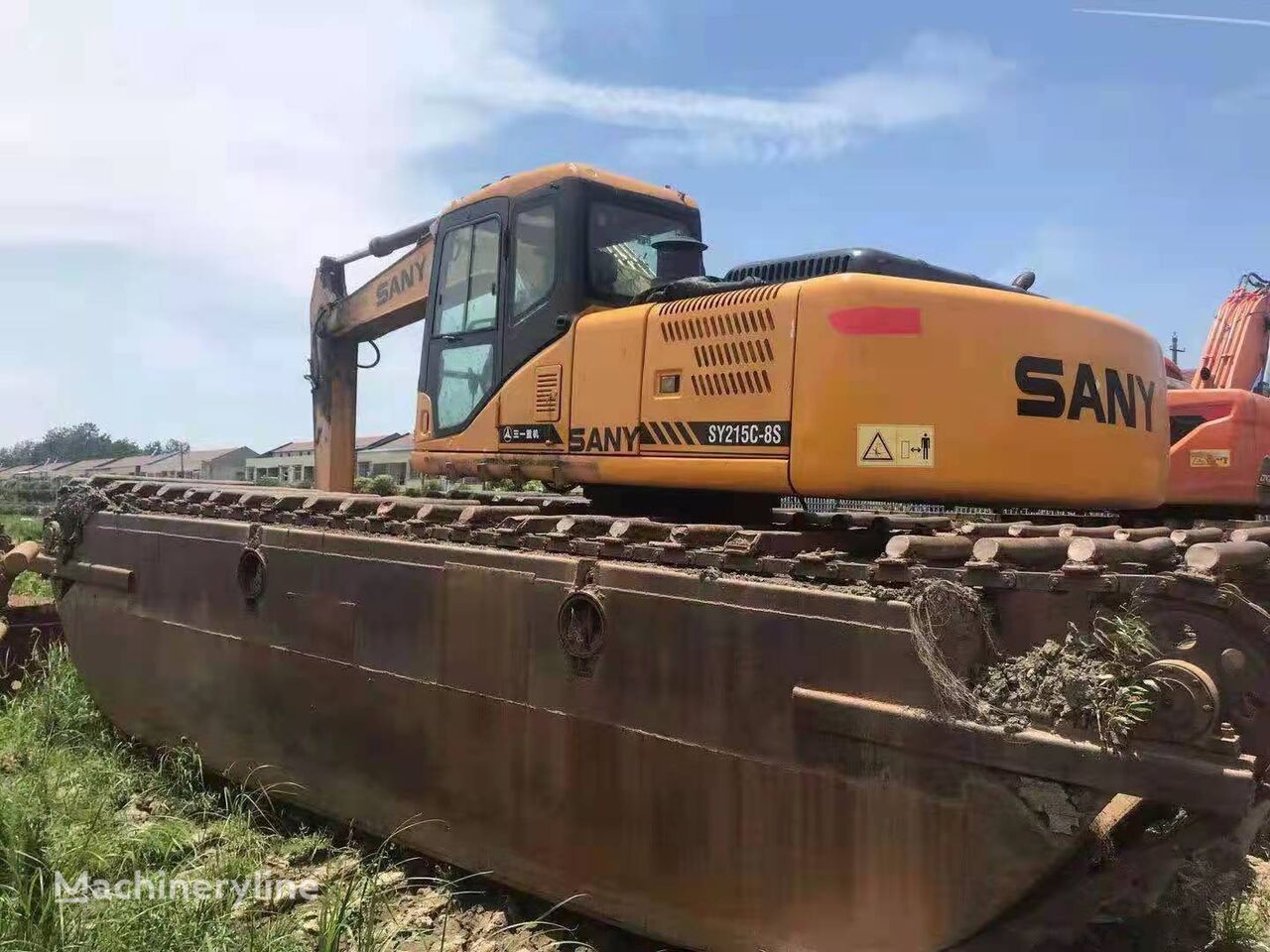 حفار برمائي Sany SY215C Amphibious Excavator