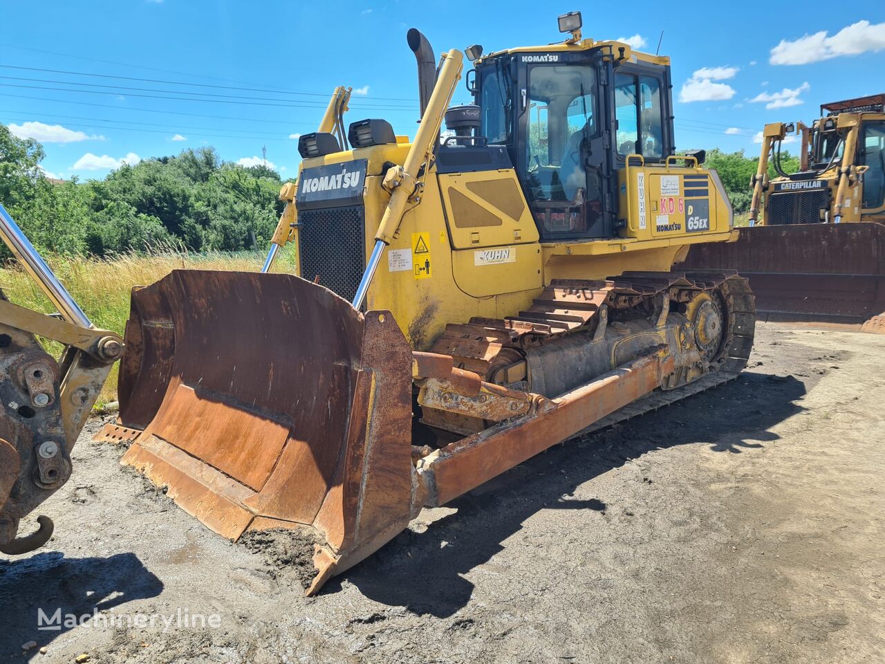 بلدوزر Komatsu D65EX-17