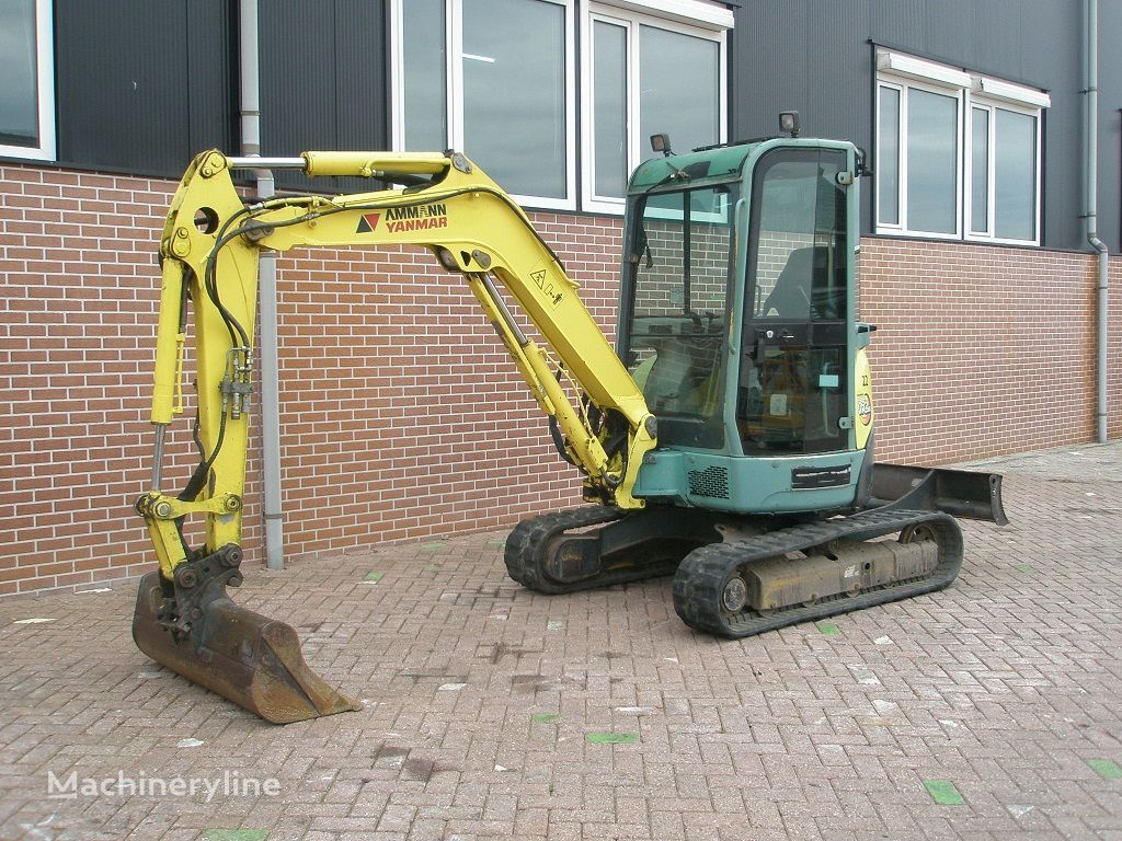 حفارة صغيرة Yanmar VIO35