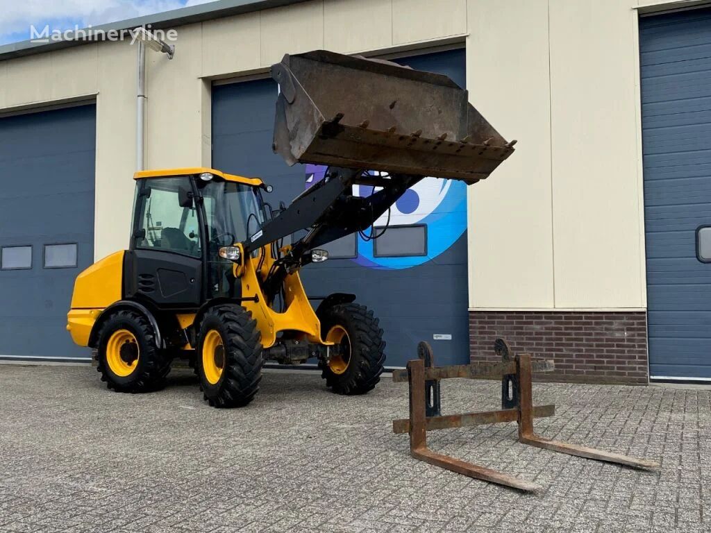 جرافة ذات عجلات JCB 406 - Wheelloader - Wiellader - Radlader - Year 2013 - Hours 349