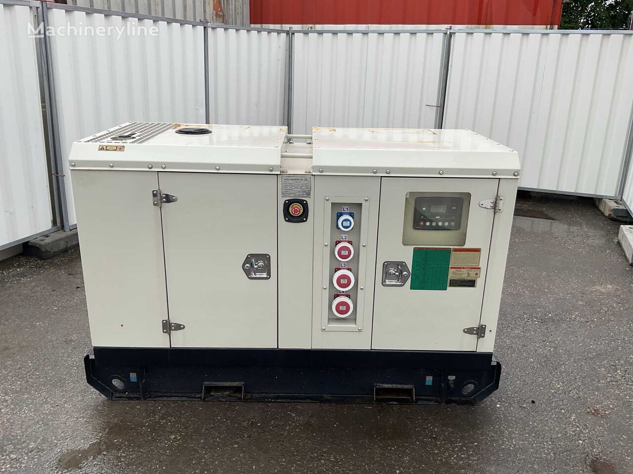 مولد كهربائي يعمل بالديزل Silent 17KVA