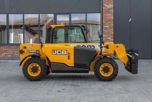 رافعة تلسكوبية JCB 525-60